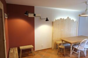 Appartements La Bergerie apartment in an old farmhouse! : photos des chambres
