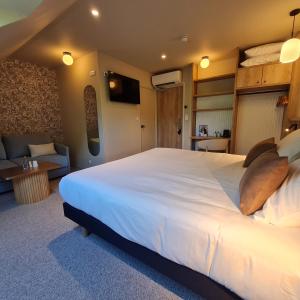 Hotels Brit Hotel Confort Alencon : photos des chambres