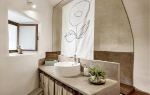 Maisons de vacances Beautiful apartment near Uzes : photos des chambres