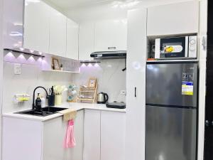 2BR Modern Condo in Cebu 6 pax City View