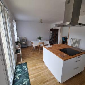 Maisons de vacances Maison cosy avec Balneo & jardin : photos des chambres