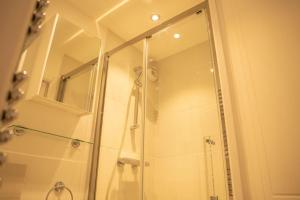Appartements 3 bed apt,central location, parking, garden, 6 pax : photos des chambres