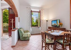 Hostly - Il Gelsomino di San Prospero