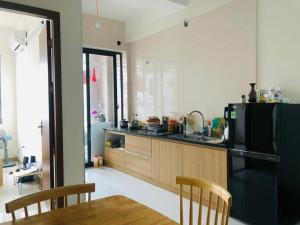 Sheraton 5 stars hotel nearby apartment