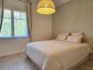 Beautiful family home, 4 bedrooms, 3 bathrooms, quiet, lovely place