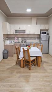 Ramonda Apartment