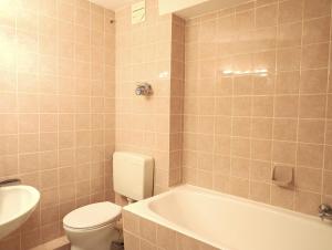 Einfach eingerichtete Masionettewohnung.