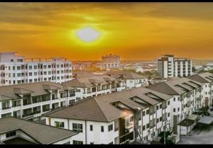 The Rise B Condominium