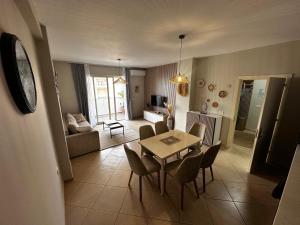 Palms Apartment Durres