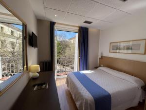 Double or Twin Room room in Hotel España