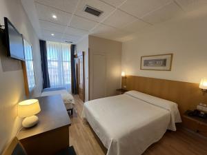 Triple Room room in Hotel España