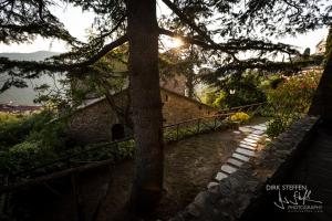 Exclusive 15th century castle, between Cinque Terre and Portofino, offering complete privacy and a private infinity pool