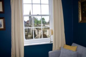 English Bridge Court