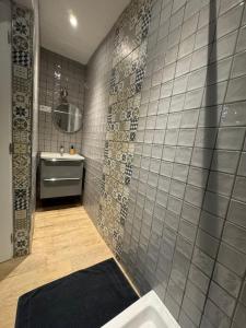 Appartements Gite dans un moulin avec terrasse : photos des chambres