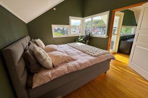 Private Bright Villa - Fully Equipped - Modern