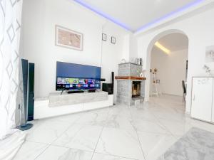 Ricky House - Parcheggio Gratuito - Free Wifii