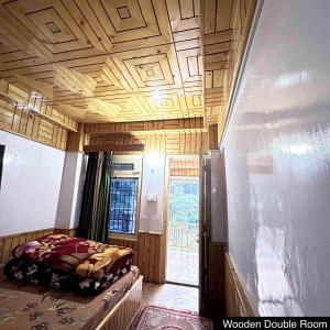 Odyssey Stays Kasol - Tree House, Cottage & Swiss Tents