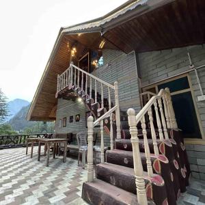 Odyssey Stays Kasol - Tree House, Cottage & Swiss Tents