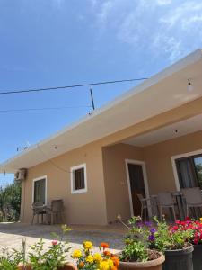 Niks Apartments - 3hvězdičkové hotely ve městě Ksamil