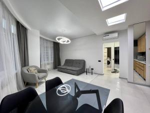 44-Pearl Minimalist Apartment