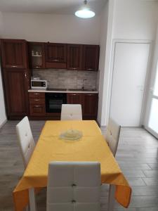 Appartamento Le Rondini img8