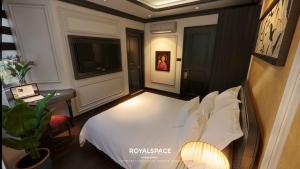 Golden Boutique Hotel