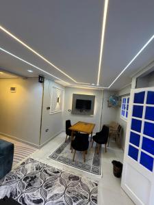 ميامي شارع صلاح الدين شعبان موازي لخالد ابن الوليد