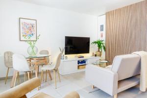 Studio LX Alcantara 01