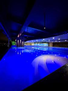 The Hmlet Manila, Near Poblacion Makati Nightlife