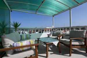 Summer Host Sea side maisonette