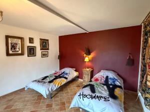 Maisons de vacances The Burrow, Oradour ST Genest : photos des chambres