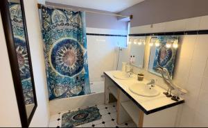 Maisons de vacances The Burrow, Oradour ST Genest : photos des chambres