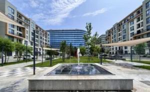 Emerald Studio Onix Mamaia