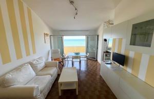 appartamento terrazzo fronte mare