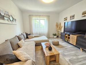 MELITA NV - Apartment with terrace, 200 m from the beach