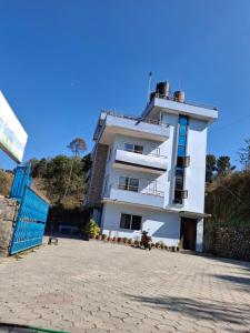 Nagarkot Hotel roadside