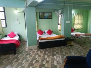 Kusum Hotel