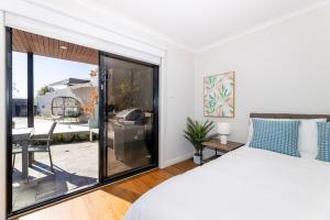 Guest Suite in Duffy with Pool View