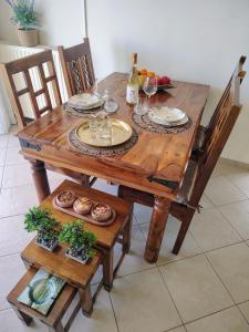 Sunny apartment near the centre of Chania