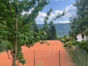 Landhaus Lärchenhof Luxury Apartments - 3hvězdičkové hotely ve městě Sattendorf