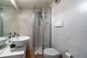 A 400m dalla metro con WiFi più parcheggio privato bici