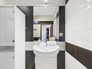 Aleja KEN 55 SuperApart - Blisko metra Imielin