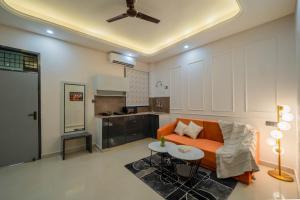 Perfectstayz Value Aalaya suites - Room with Private Kitchenette