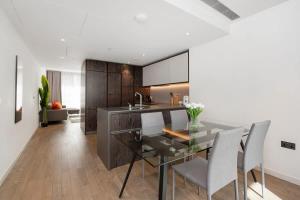 Modern 2 Bed Battersea Power Station