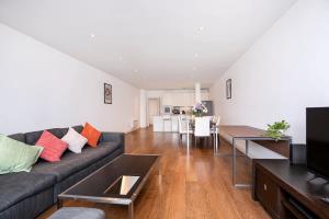 Central 2 Bed Maissonette