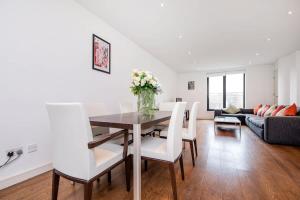 Central 2 Bed Maissonette