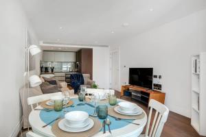 2 Bed Flat Big Ben View