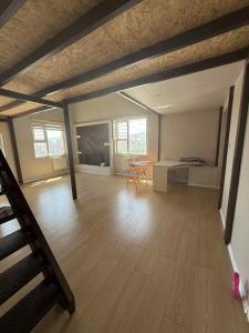 Tuyas apartment