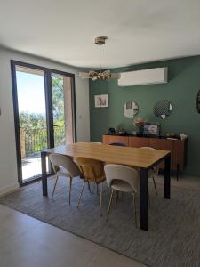 Havre de paix entre mer et pinède