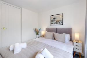 Sharp Close 4 Bedroom, 2 Bathroom in Aylesbury